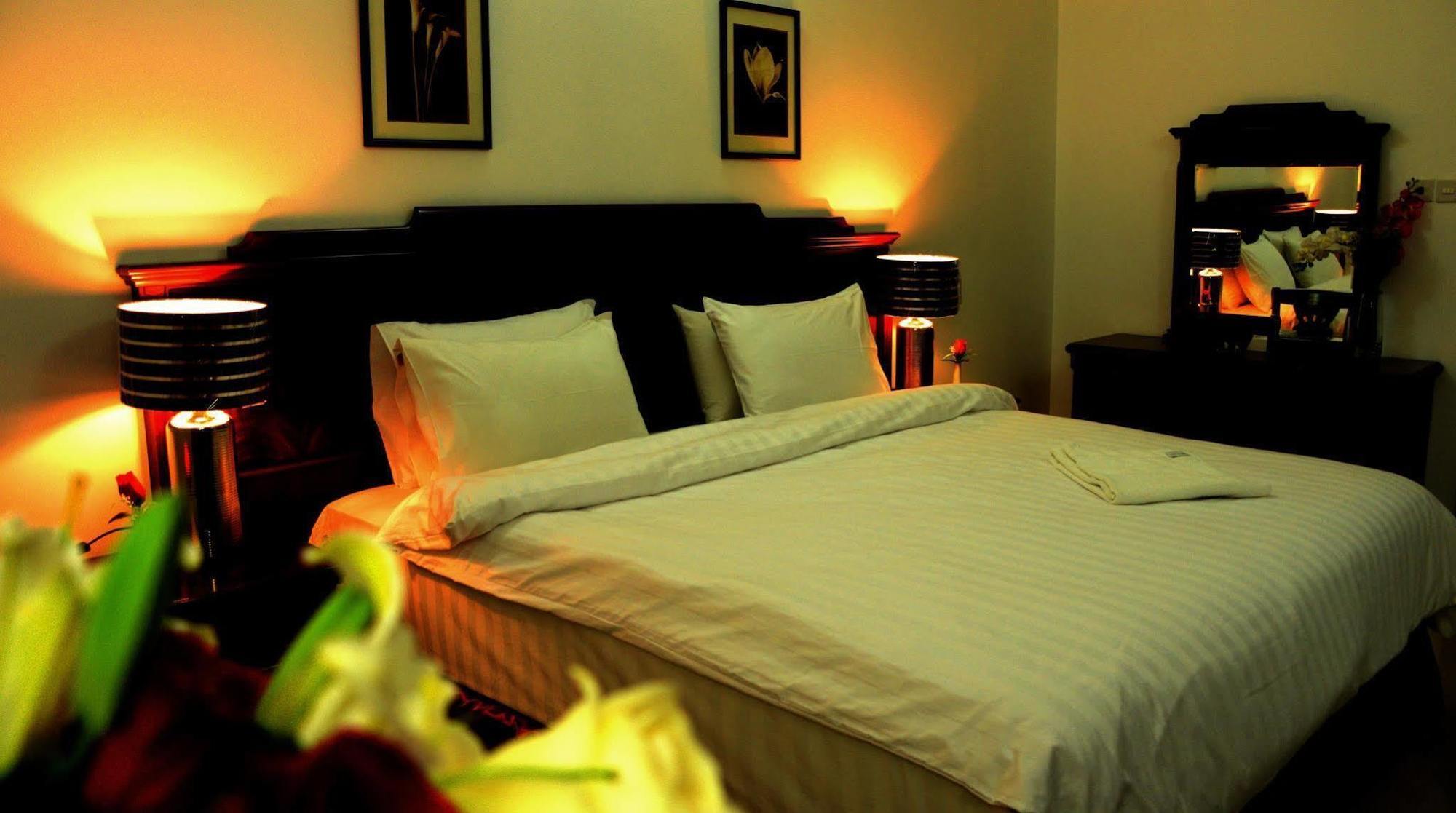 Frsan Hotel Manama Ngoại thất bức ảnh